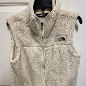 Women’s North Face vest
